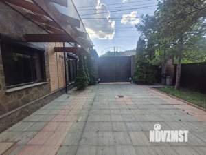 Дом 200м², 3-этажный, участок 9 сот.  