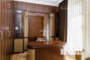 Дом 400м², 2-этажный, участок 12 сот.  