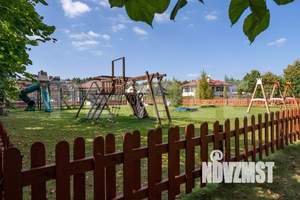 Дом 864м², 4-этажный, участок 35 сот.  