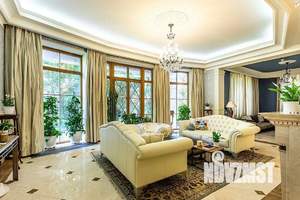 Дом 650м², 3-этажный, участок 20 сот.  