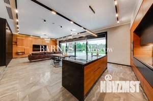 Дом 540м², 2-этажный, участок 25 сот.  