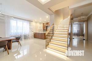 Дом 450м², 2-этажный, участок 16 сот.  