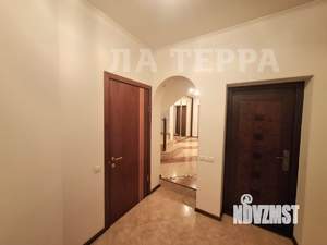 Таунхаус 200м², 3-этажный, участок 2 сот.  