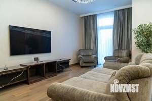 Таунхаус 350м², 3-этажный, участок 4 сот.  