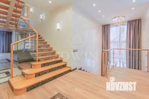 Коттедж 600м², 2-этажный, участок 19 сот.  