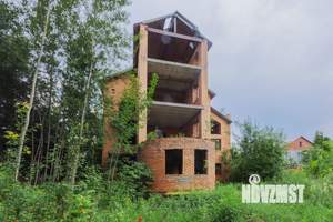 Дом 641м², 3-этажный, участок 15 сот.  