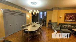 Коттедж 362м², 2-этажный, участок 11 сот.  