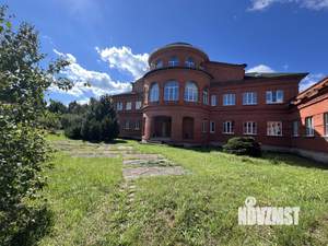 Коттедж 2700м², 3-этажный, участок 66 сот.  