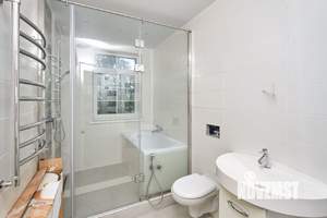 Коттедж 650м², 2-этажный, участок 16 сот.  
