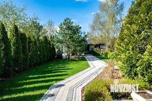 Таунхаус 390м², 2-этажный, участок 6 сот.  
