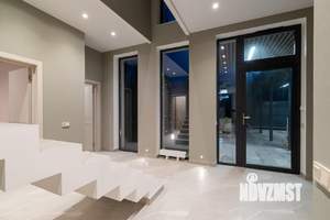 Дом 240м², 2-этажный, участок 8 сот.  