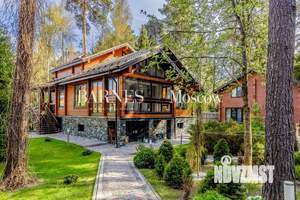 Дом 318м&sup2;, 3-этажный, участок 25 сот.  