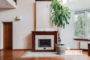 Дом 633м², 4-этажный, участок 15 сот.  