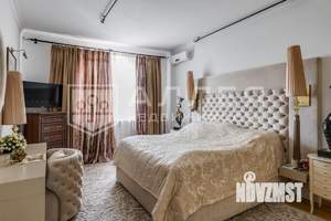 Коттедж 740м², 3-этажный, участок 30 сот.  