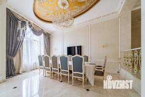 Дом 1000м², 2-этажный, участок 22 сот.  