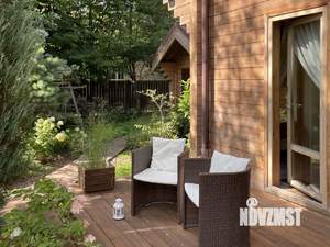 Дом 246м², 3-этажный, участок 8 сот.  