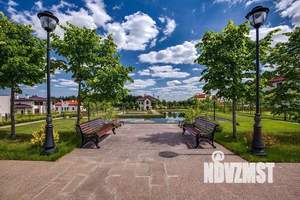 Дом 998м&sup2;, 3-этажный, участок 24 сот.  