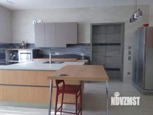 Коттедж 500м², 2-этажный, участок 10 сот.  