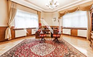 Дом 1107м², 3-этажный, участок 66 сот.  