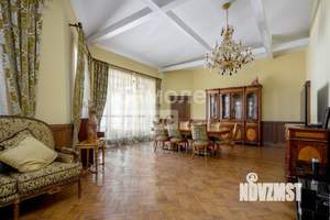 Коттедж 542м², 3-этажный, участок 24 сот.  