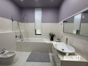 Коттедж 400м&sup2;, 2-этажный, участок 6 сот.  