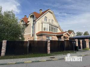 Коттедж 455м², 3-этажный, участок 15 сот.  