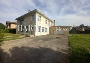 Дом 531м², 2-этажный, участок 28 сот.  
