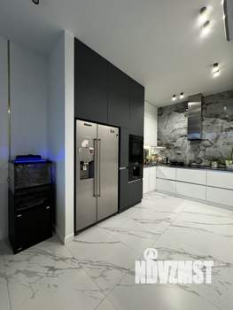 Коттедж 420м², 2-этажный, участок 18 сот.  