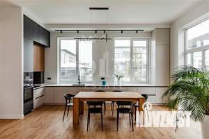 Коттедж 290м², 2-этажный, участок 9 сот.  