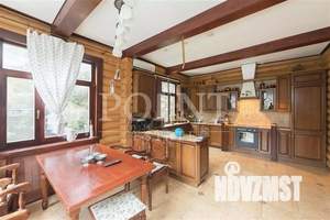 Коттедж 600м&sup2;, 2-этажный, участок 19 сот.  