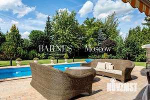 Коттедж 666м², 3-этажный, участок 20 сот.  