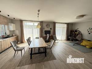 Таунхаус 230м², 3-этажный, участок 4 сот.  
