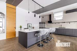 Коттедж 800м², 2-этажный, участок 15 сот.  