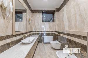 Дом 400м², 2-этажный, участок 12 сот.  