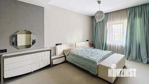 Таунхаус 450м², 4-этажный, участок 2 сот.  