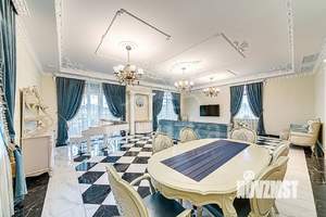 Дом 271м², 2-этажный, участок 11 сот.  