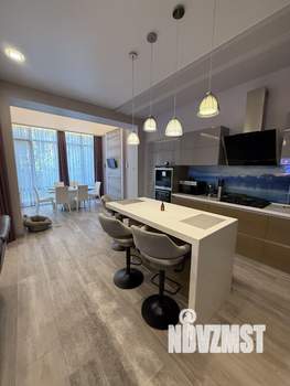 Таунхаус 200м², 2-этажный, участок 2 сот.  