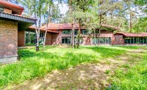 Дом 974м², 2-этажный, участок 33 сот.  