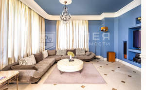 Дом 650м², 3-этажный, участок 20 сот.  