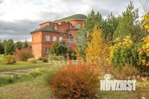 Дом 2700м², 3-этажный, участок 66 сот.  