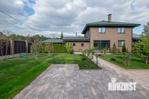 Коттедж 280м², 2-этажный, участок 17 сот.  