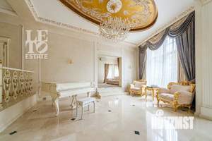 Дом 1000м², 2-этажный, участок 22 сот.  