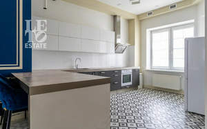 Дом 400м², 3-этажный, участок 2 сот.  