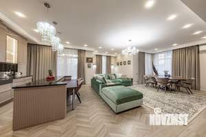 Таунхаус 290м&sup2;, 3-этажный, участок 7 сот.  