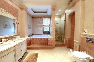 Дом 542м², 3-этажный, участок 24 сот.  