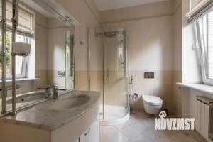 Дом 324м², 2-этажный, участок 14 сот.  
