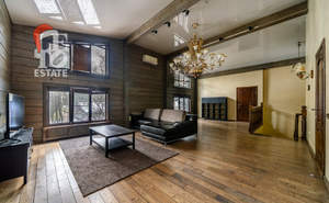 Дом 398м&sup2;, 2-этажный, участок 7 сот.  