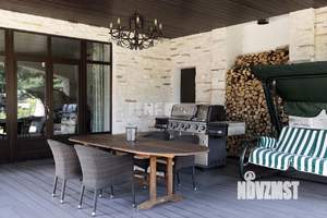 Дом 1000м², 3-этажный, участок 19 сот.  