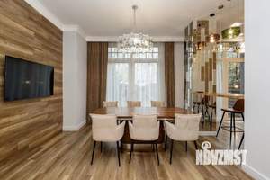 Таунхаус 440м², 2-этажный, участок 4 сот.  