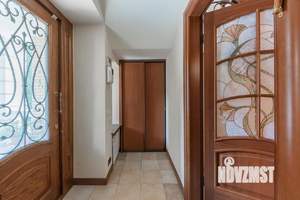 Коттедж 717м², 4-этажный, участок 67 сот.  